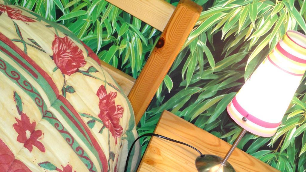 Les Chemins Verts Buissard Pokoj fotografie